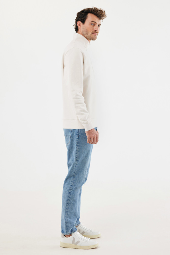 IQONIQ Elgon gerecycled katoen sweater met kwartritssluiting