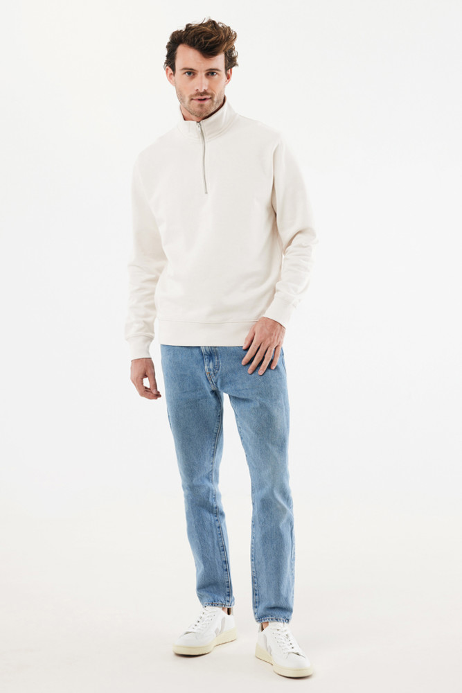 IQONIQ Elgon gerecycled katoen sweater met kwartritssluiting