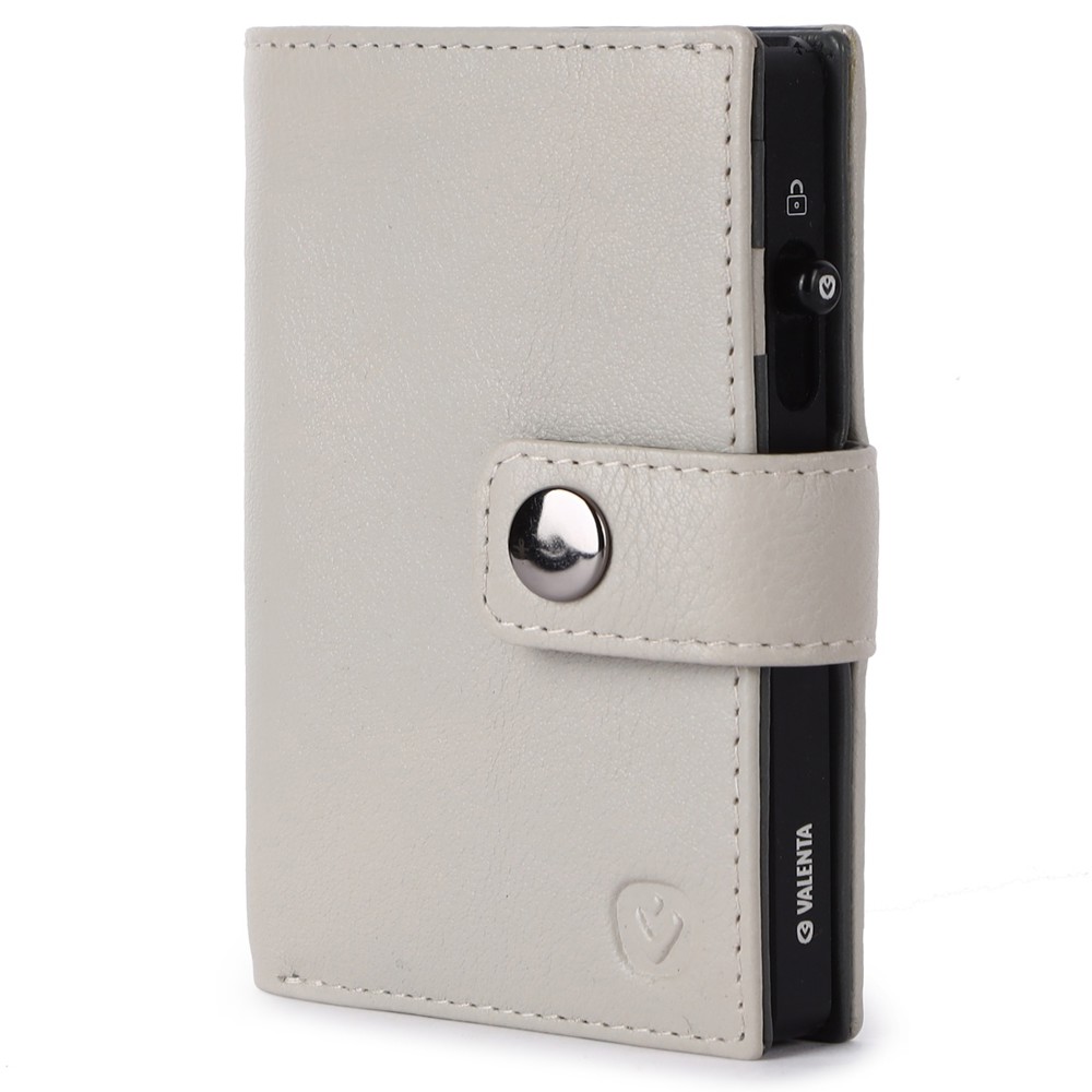 Card Wallet Leather MagSafe Luxe Off White